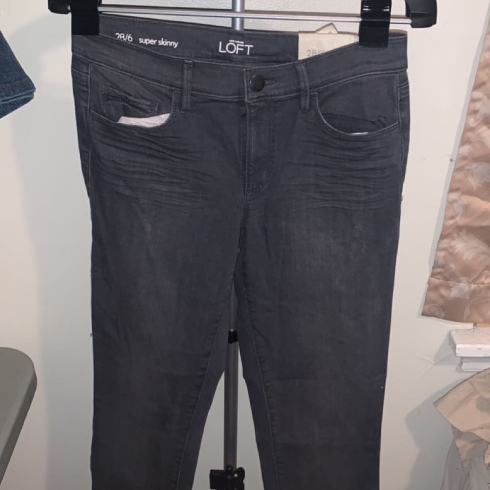 Ann Taylor Loft Super Skinny Charcoal Gray Jeans